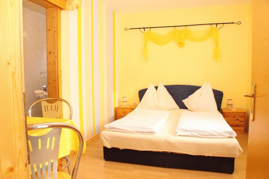 Gasthof Spengerwirt Hirschegg  Kamer foto